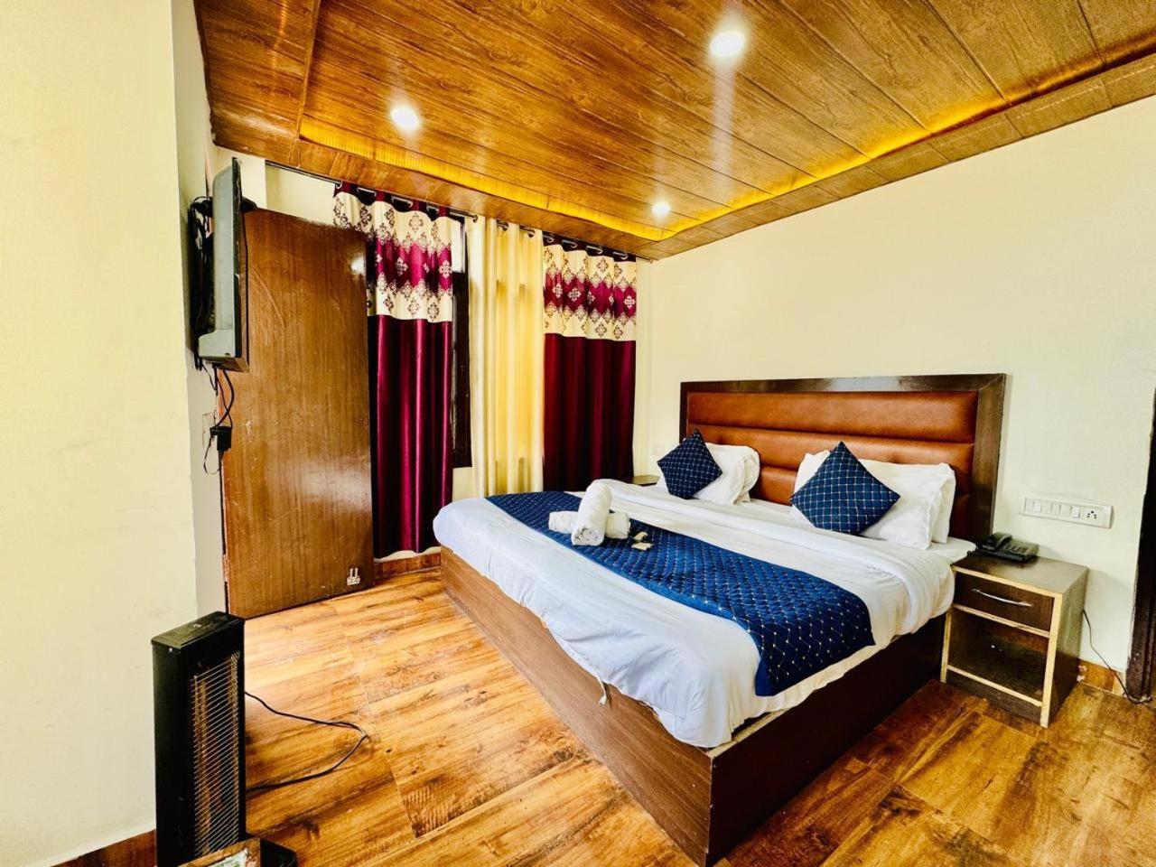 Royal Majestic View Point Lodge Manāli Zewnętrze zdjęcie