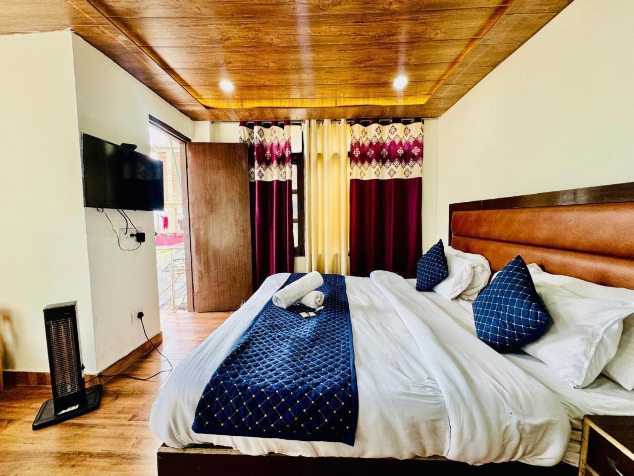 Royal Majestic View Point Lodge Manāli Zewnętrze zdjęcie
