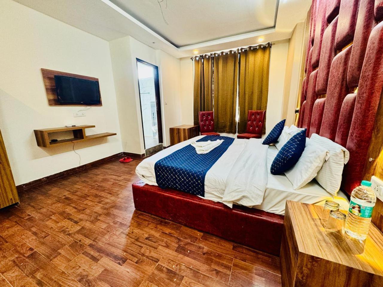 Royal Majestic View Point Lodge Manāli Zewnętrze zdjęcie