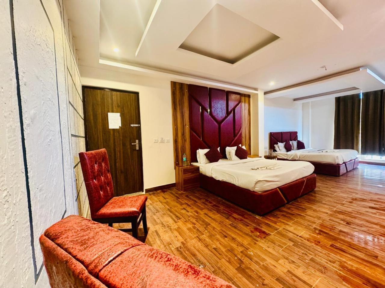 Royal Majestic View Point Lodge Manāli Zewnętrze zdjęcie